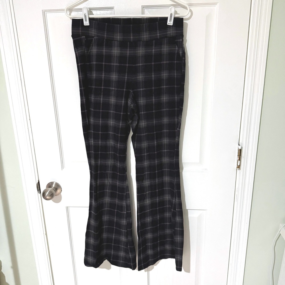 Torrid Womens Grey Black Plaid Flare Leg Pull On Pants Plus Size 1 1X 14-16 32in